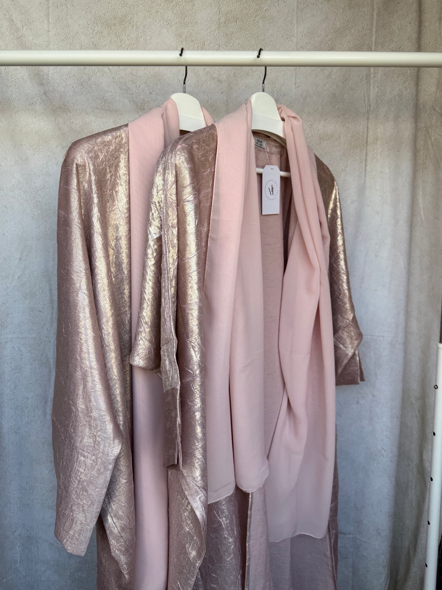 Kids Pink Crushed Velvet Abaya